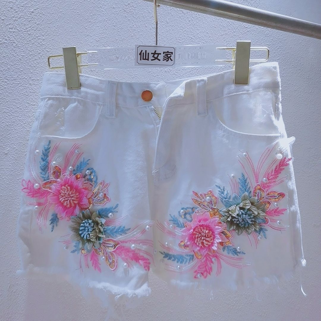 Embroidery Jeans Sakura - Korean Fashion Women Summer Denim Shorts