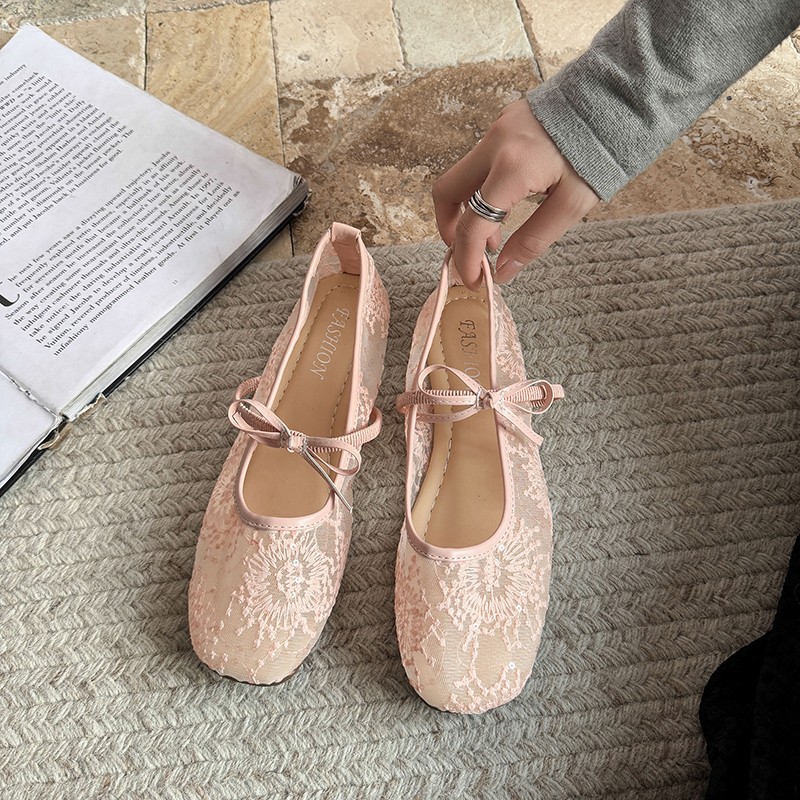 Women's Gentle Ballet Flat Sho - огляд і ціна Embroidery Lace