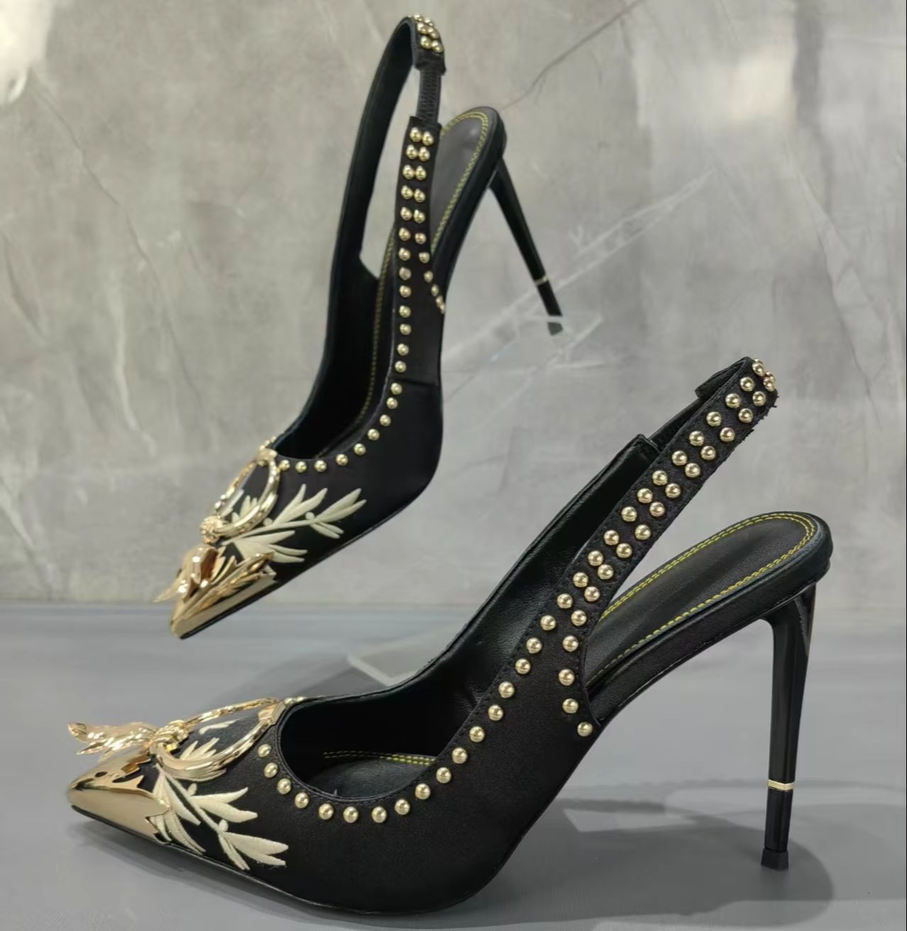Embroidery Velvet Women Sandal - огляд і ціна Embroidery Dress