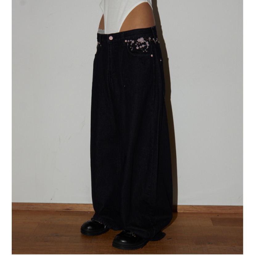 Sakura Embroidery High Waist W - огляд і ціна Embroidery Jeans Sakura