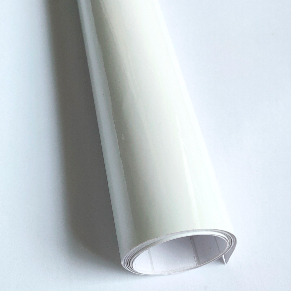 White Glossy Vinyl Carl Wrap F - огляд і ціна Embroidery Alpha